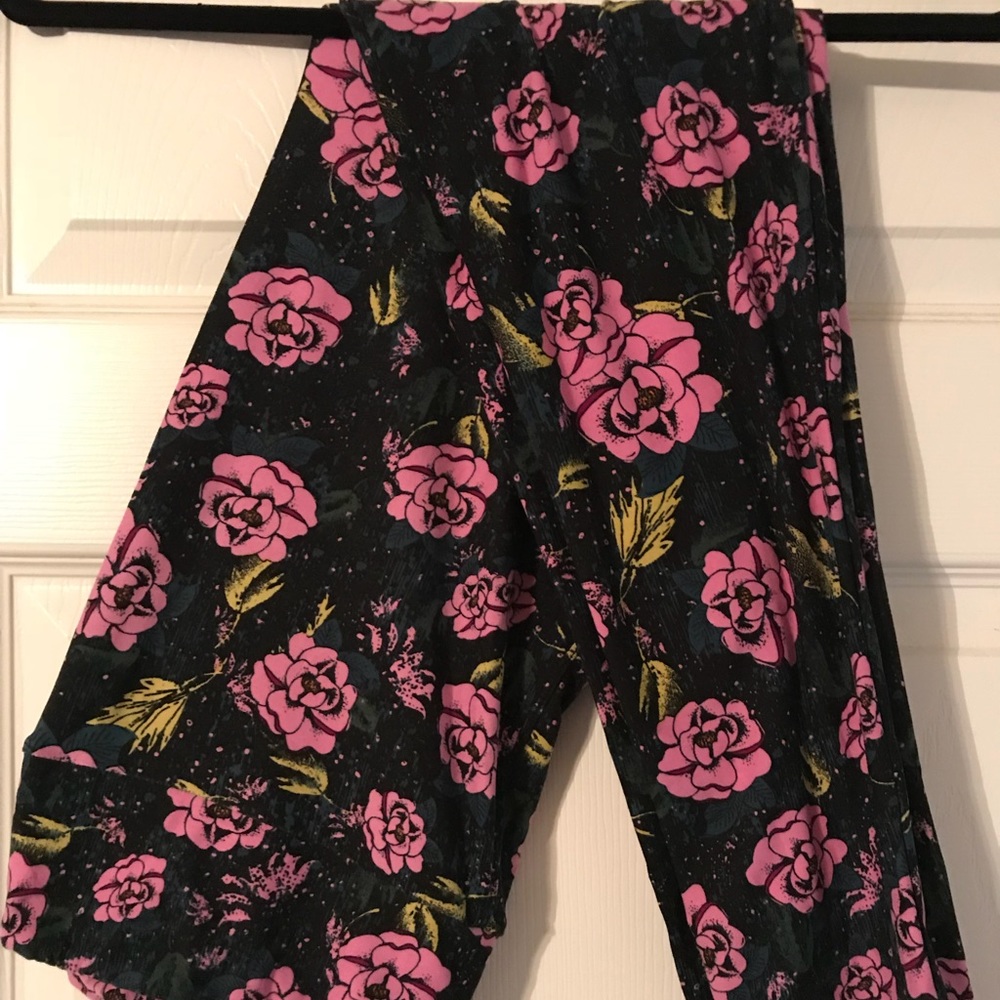 LuLaRoe Tall & Curvy TC Leggings Floral